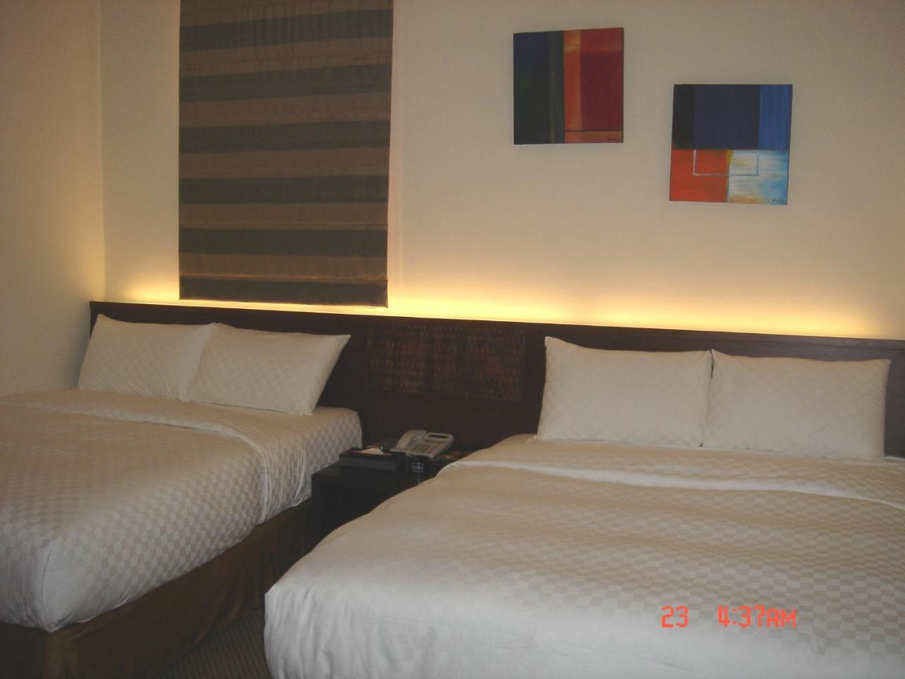 Hip Spa Motel Taichung Esterno foto